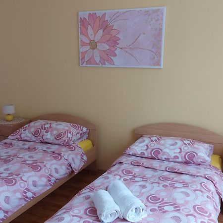 Apartments Ines เมดูลิน ภายนอก รูปภาพ
